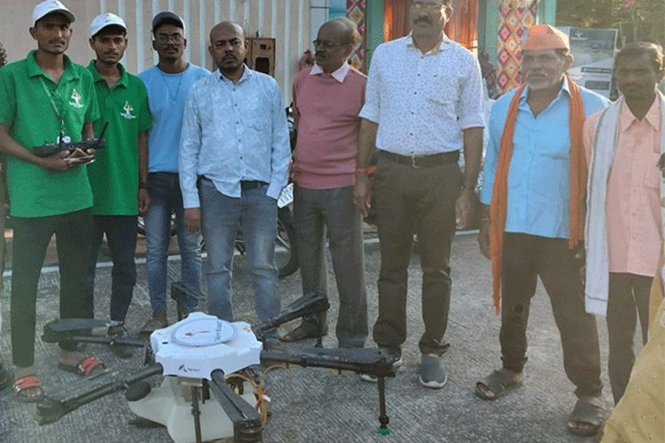 Drone Spraying Salam Kisan